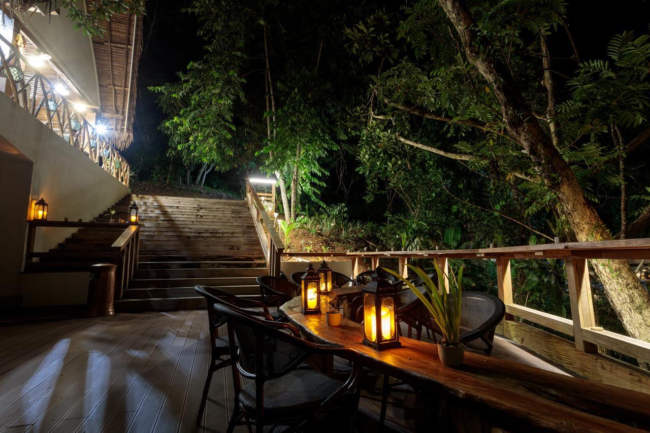 Beluu Sea View Resort Koror Exteriér fotografie